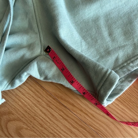 MNML Light Blue Comfort Everyday 5” Shorts Medium - Picture 7 of 8